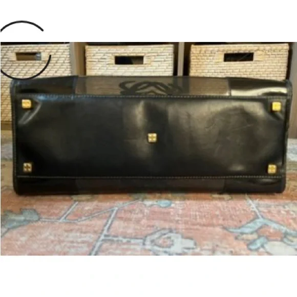 LOEWE LIMITED EDITION Amazona Vinyl Handbag Bag w/ Lock & Key + COA ✨RARE✨